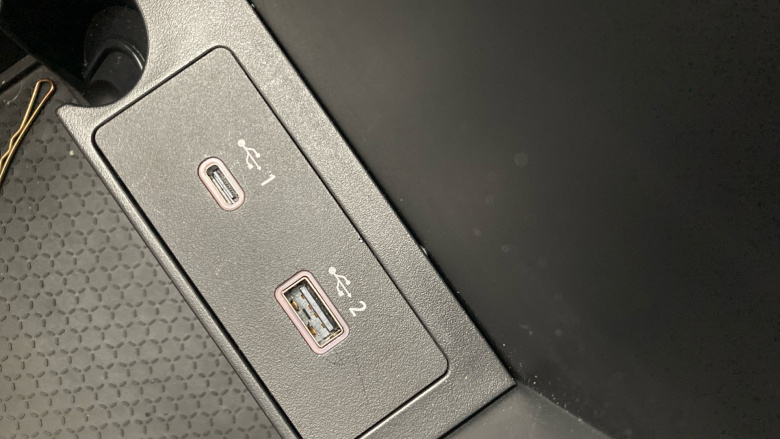 Nissan Qashqai 1.3 DiG-T MH N-Connecta 5dr Petrol Hatchback